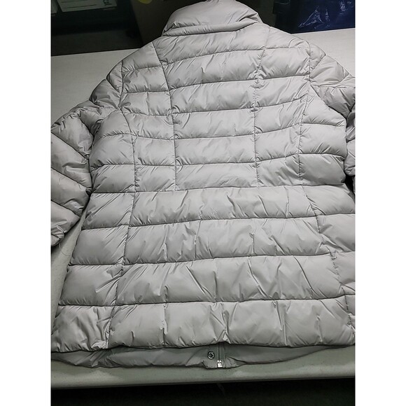 Michael Kors MK Women's Packable Puffer Jacket in Gray Silver  size Large - Picture 14 of 16